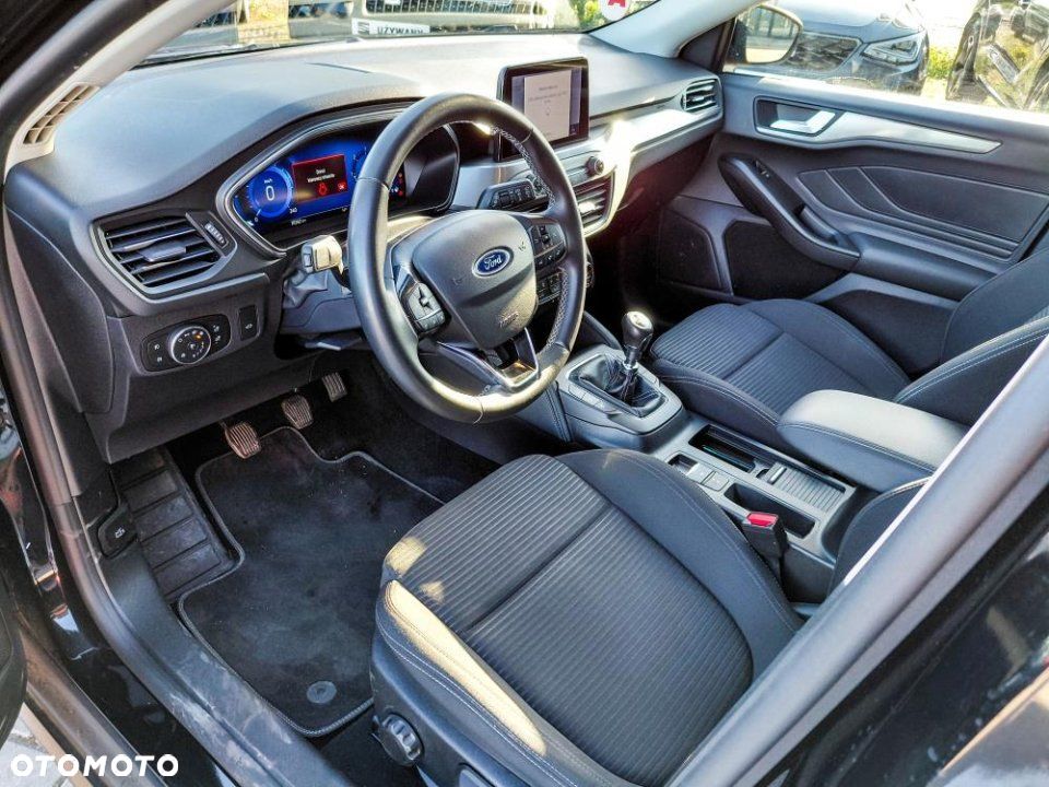 Ford Focus - 12