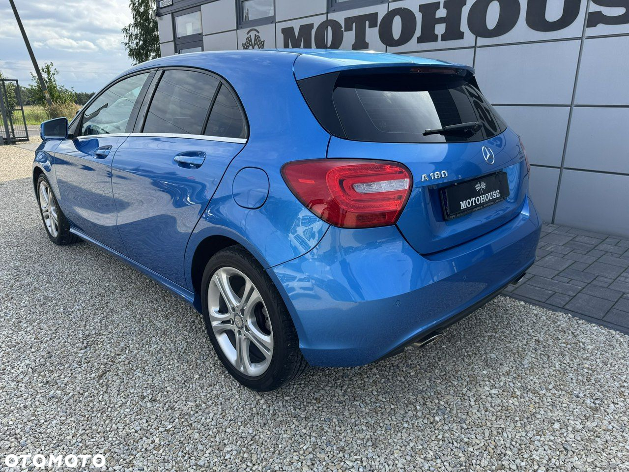 Mercedes-Benz Klasa A 180 BlueEfficiency Edition - 10