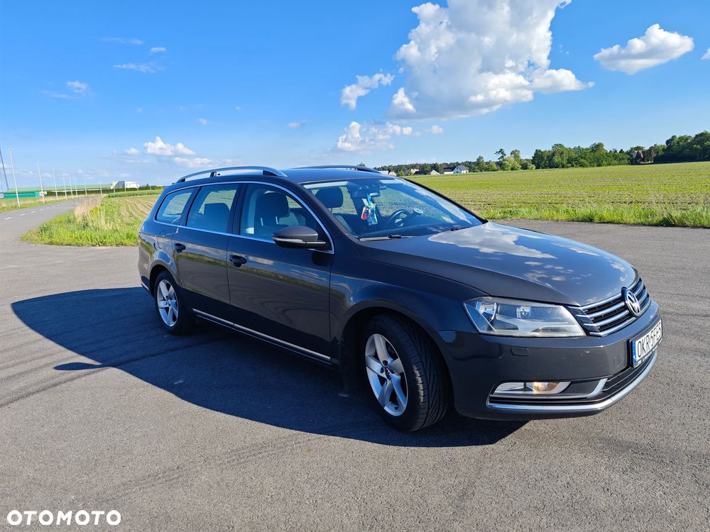 Volkswagen Passat 1.6 TDI BlueMotion Technology Comfortline - 4