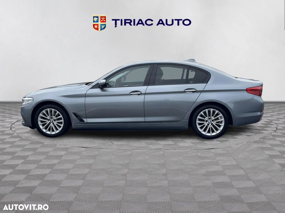 BMW Seria 5 530d xDrive Aut. Luxury Line - 2