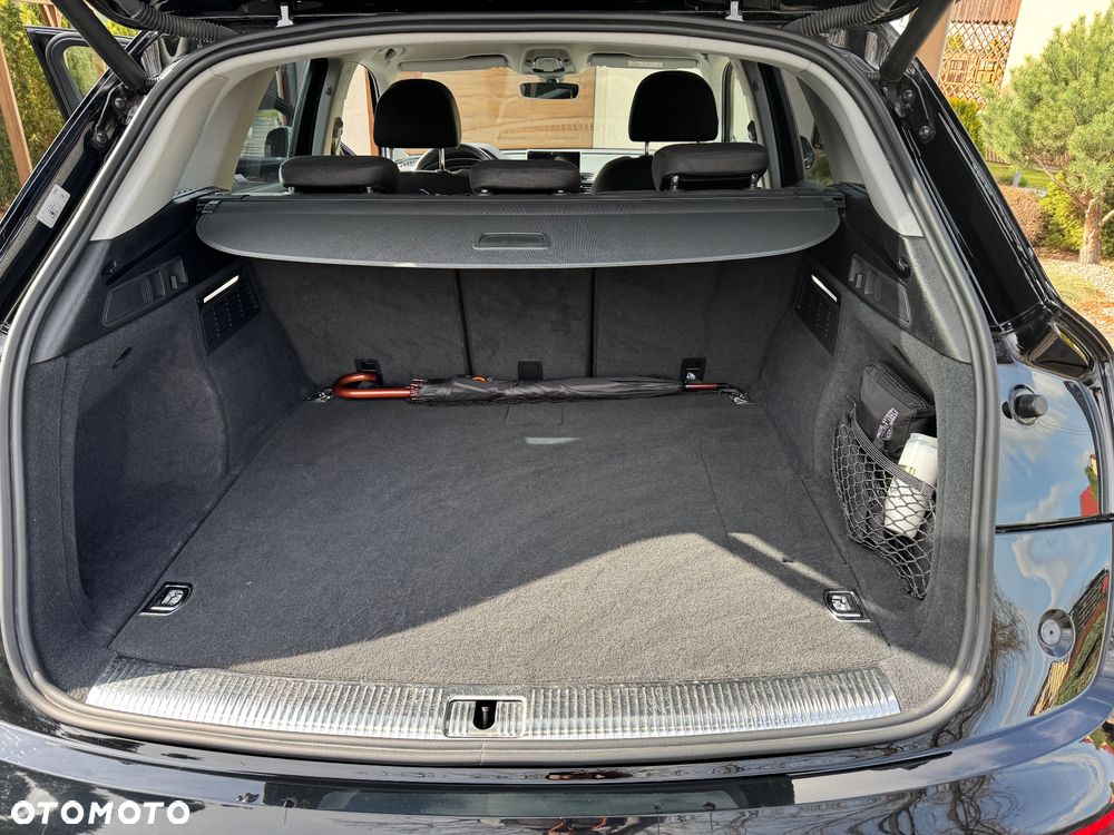 Audi Q5 50 TFSI e Quattro S tronic sport - 12
