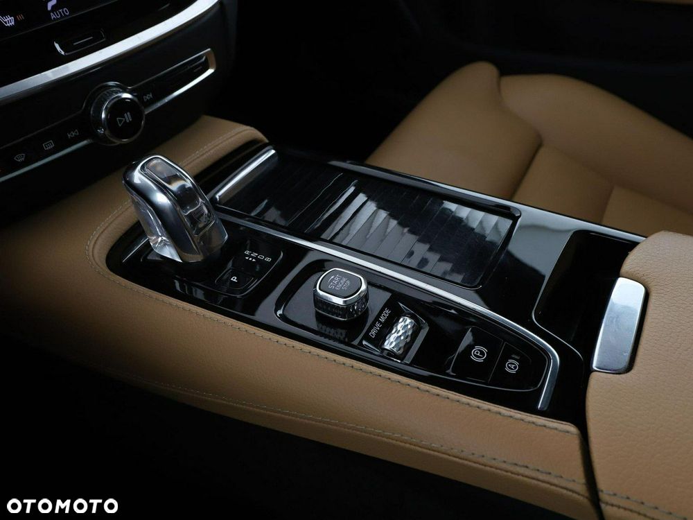 Volvo V60 T8 AWD Recharge Geartronic Inscription - 30