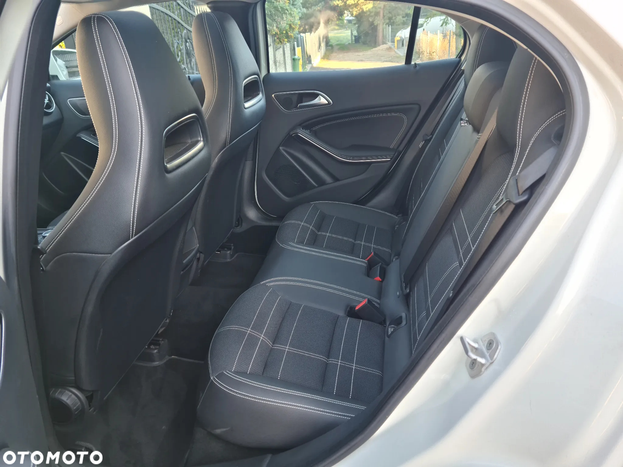 Mercedes-Benz GLA - 26
