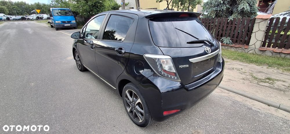 Toyota Yaris - 8