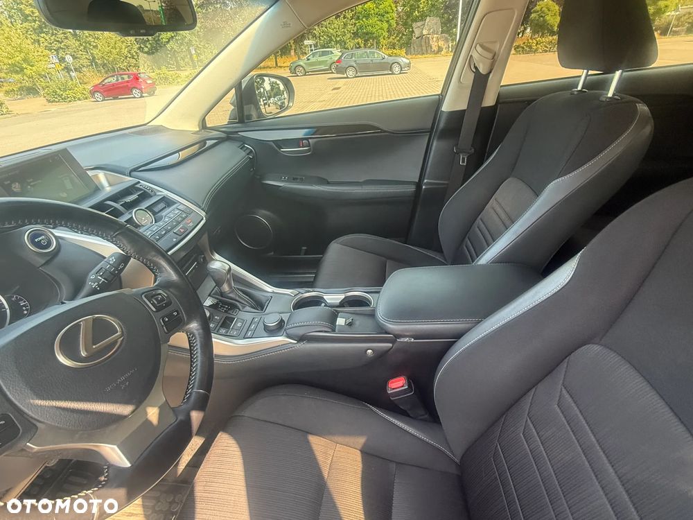 Lexus NX 300h Elegance 2WD - 9