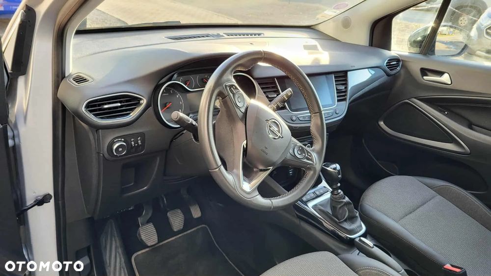 Opel Crossland X - 8