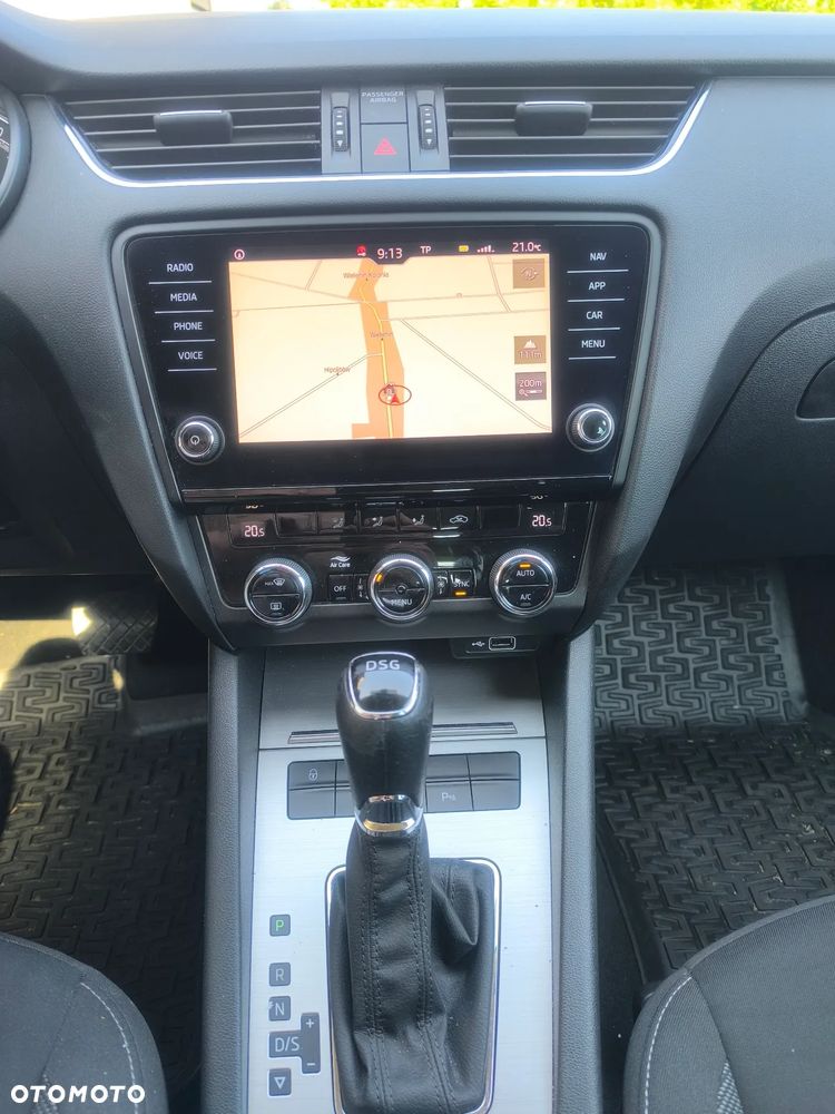Skoda Octavia 2.0 TDI DSG Ambition - 9