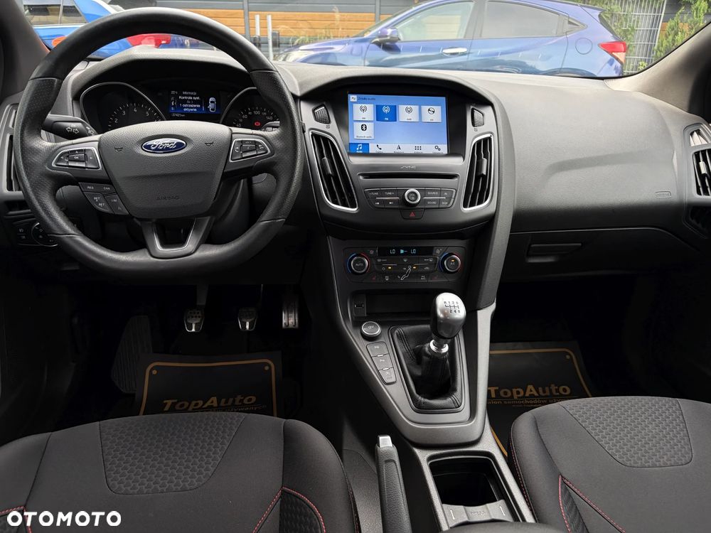 Ford Focus 1.5 EcoBoost STart-Stopp-System ST-LINE - 34
