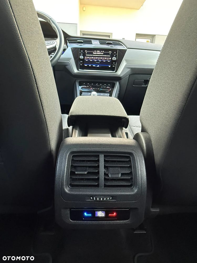 Volkswagen Touran 1.5 TSI EVO Comfortline DSG - 23