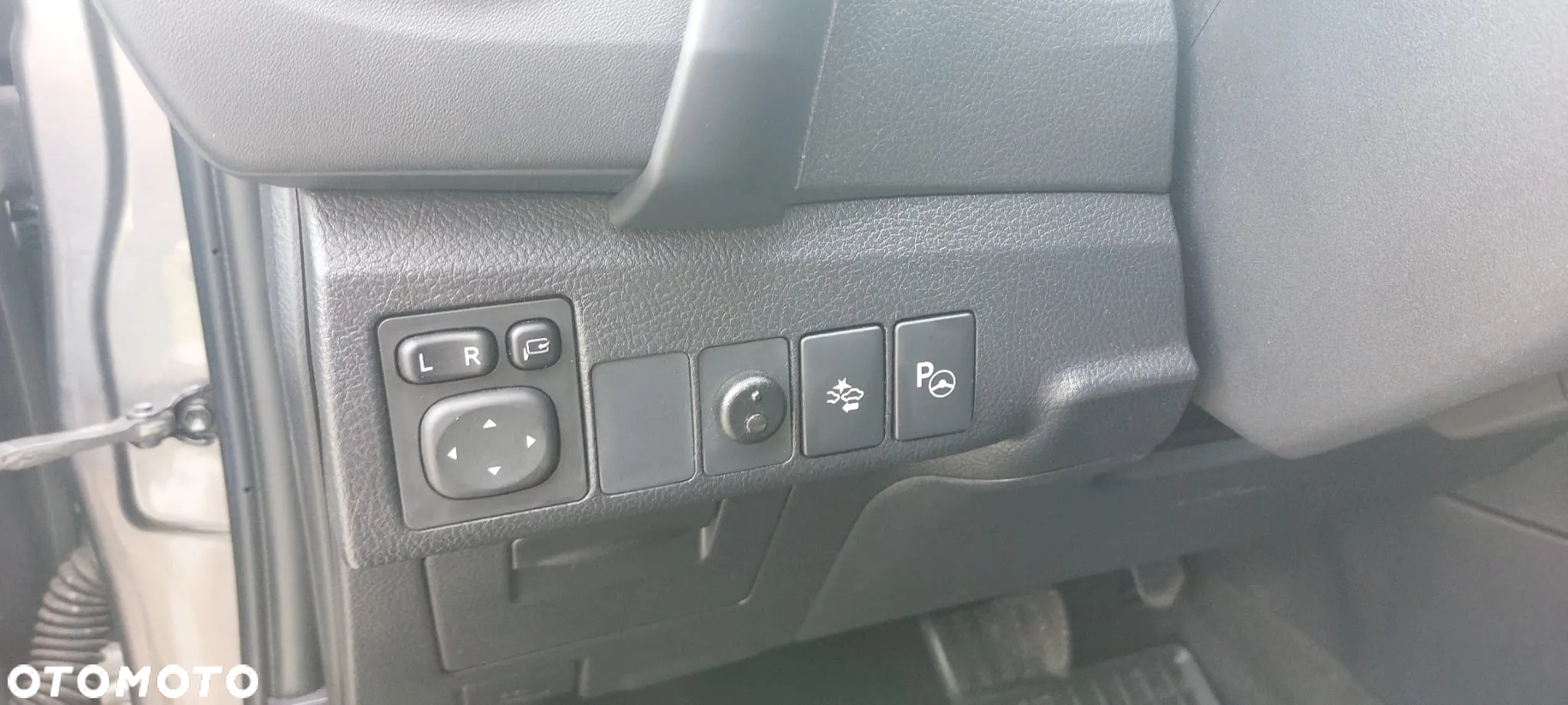 Toyota Auris - 10