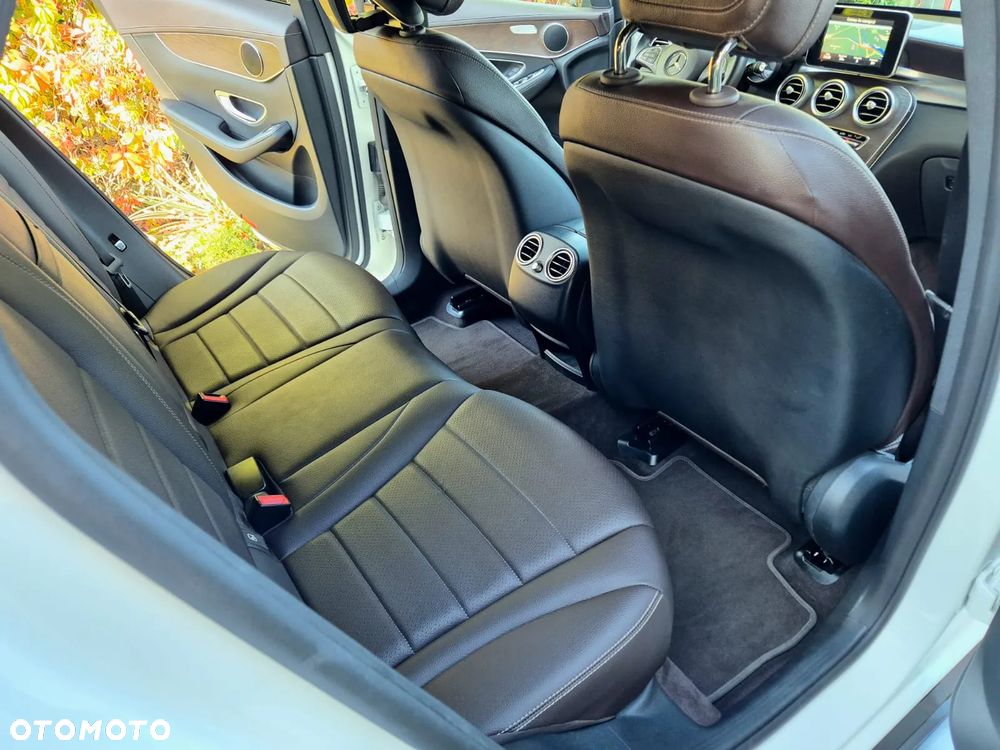 Mercedes-Benz GLC 220 d 4Matic 9G-TRONIC AMG Line - 14