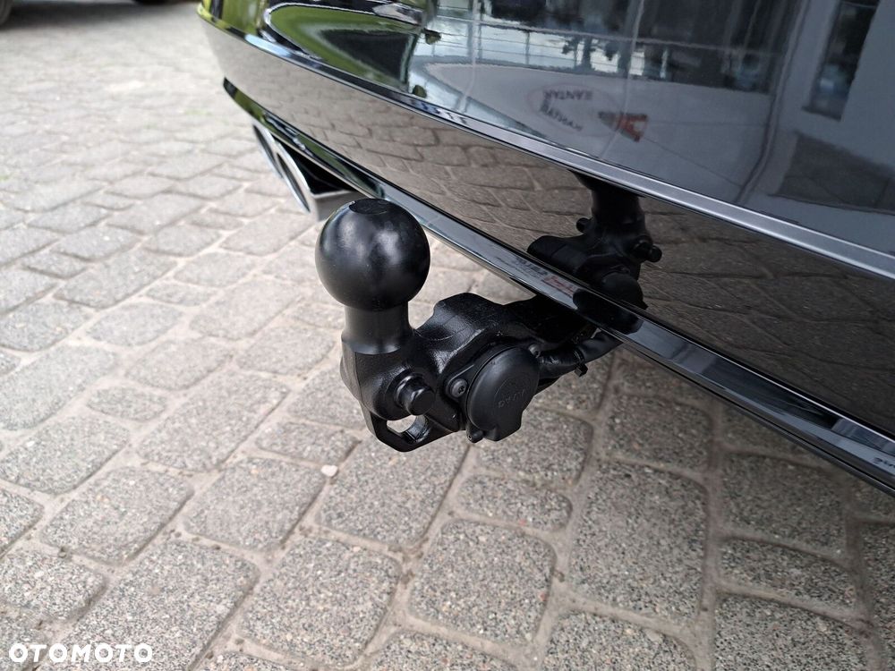 Volkswagen Golf Variant 2.0 TSI 4Motion R - 13