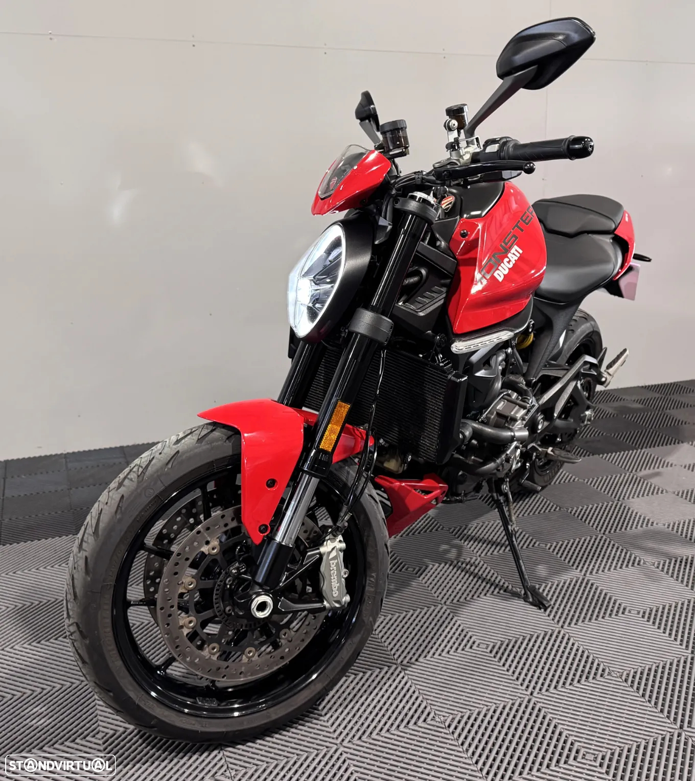 Ducati Monster 937 - 6