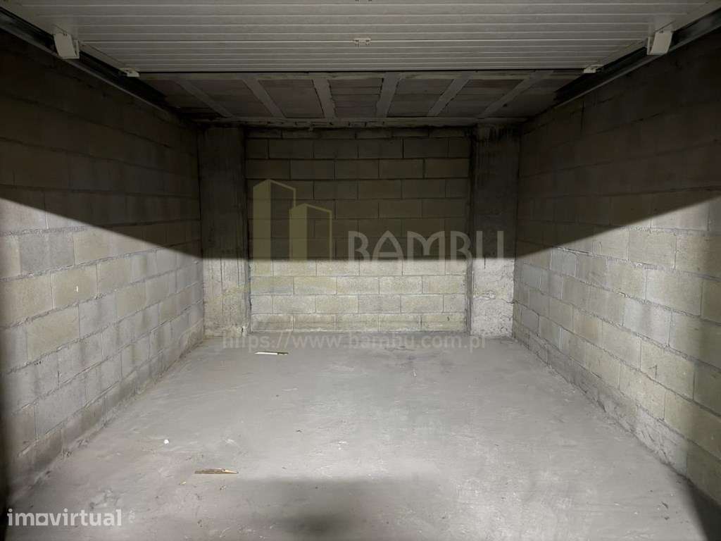 Garagem para venda ou arrendamento - Grande imagem: 2/4