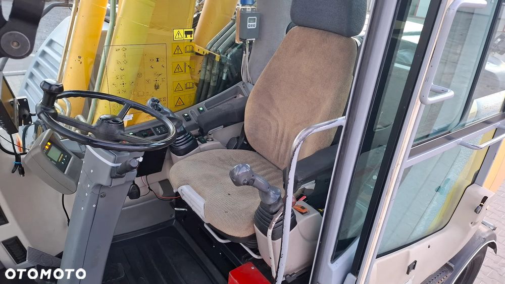 New Holland MH CITY ROTOTILT  ze szczypcami - 3