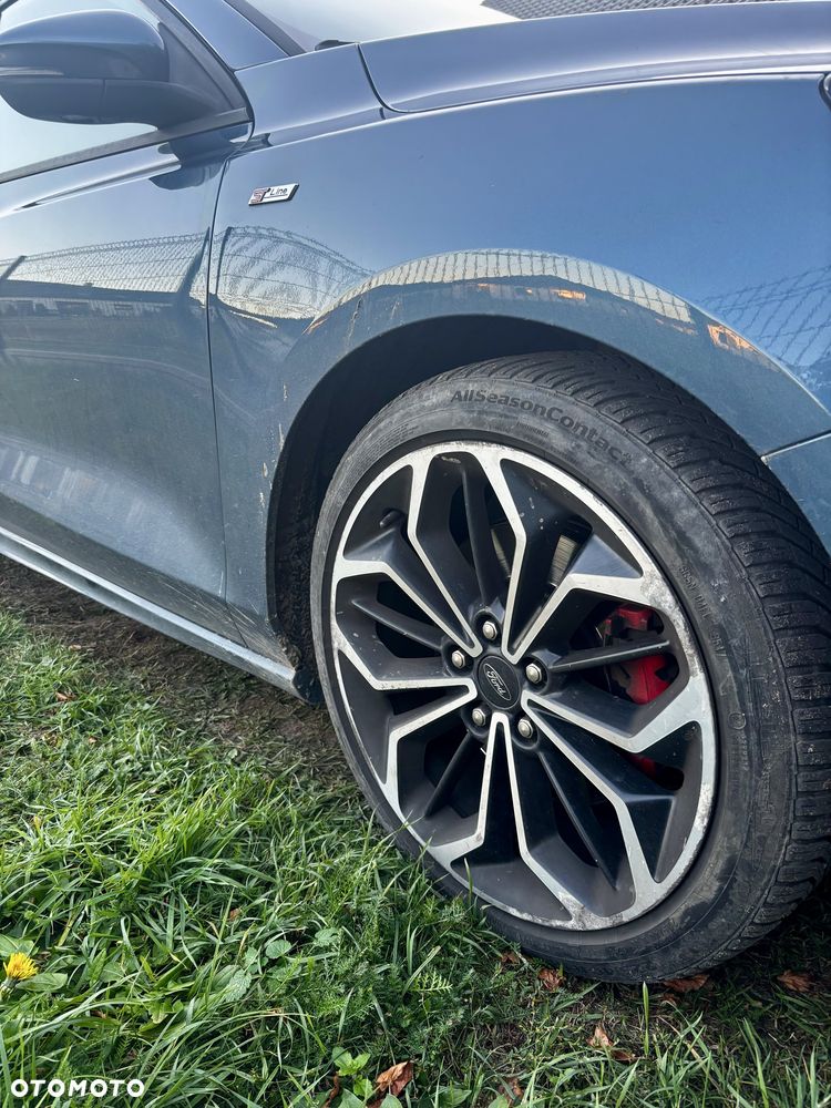 Ford Focus - 4