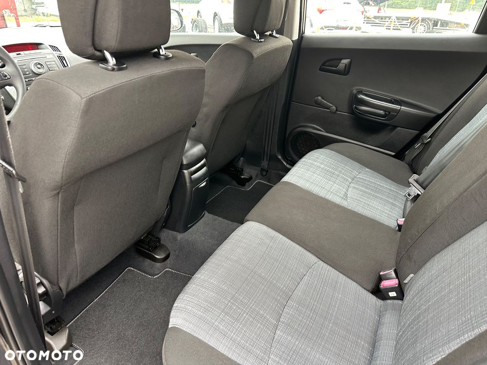 Kia Ceed 1.4 L - 10