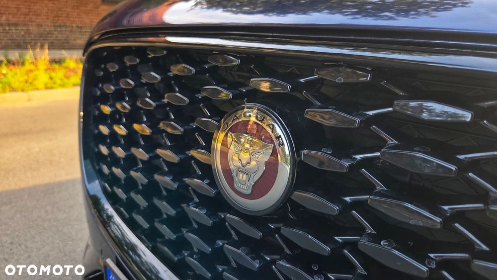 Jaguar F-Pace P250 AWD - 7