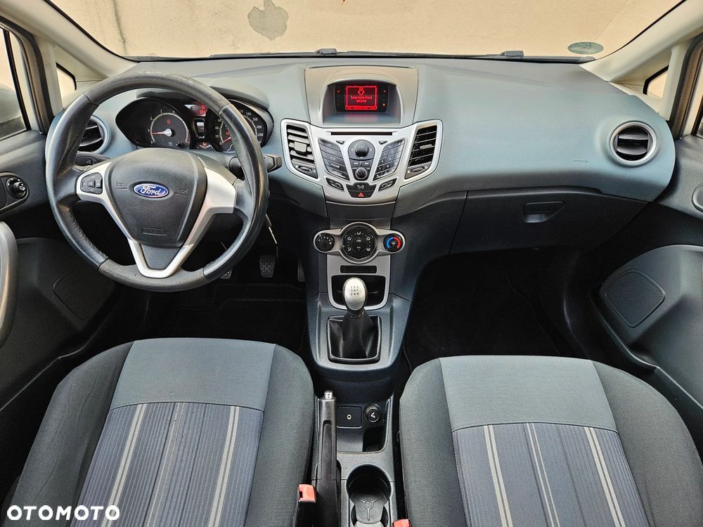 Ford Fiesta - 16