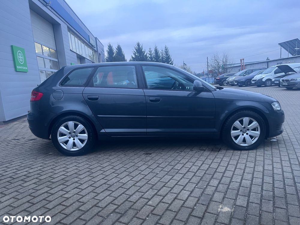 Audi A3 Sportback - 4