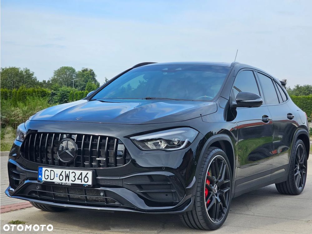 Mercedes-Benz GLA - 2
