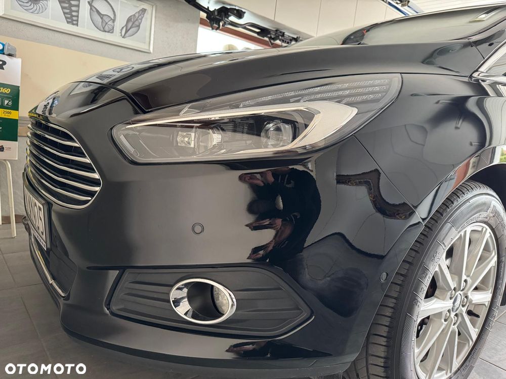 Ford S-Max 2.0 TDCi 4WD Titanium PowerShift - 21