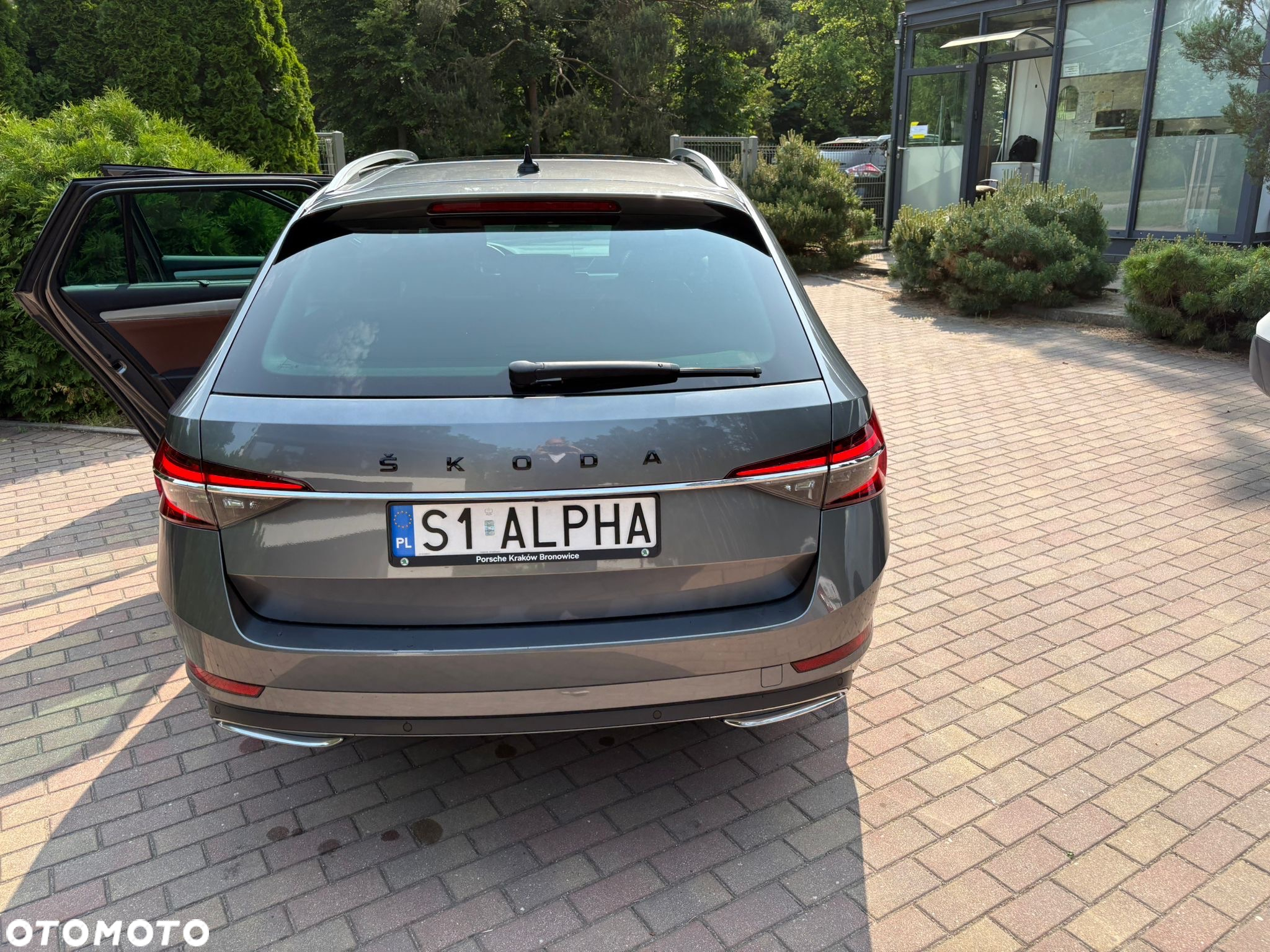 Skoda Superb 2.0 TDI SCR 4x4 L&K DSG - 13