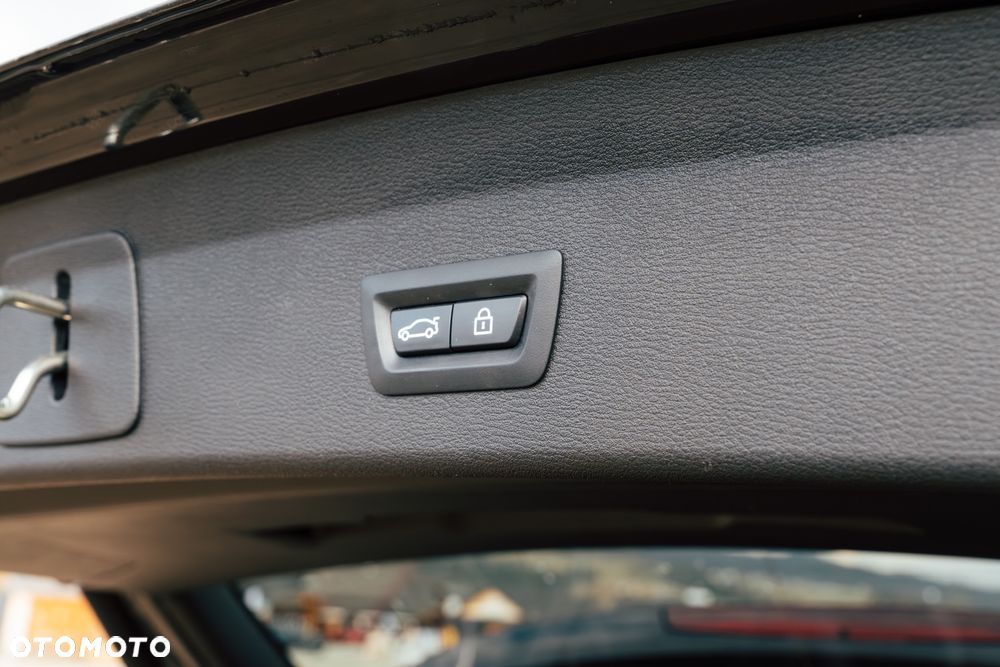 BMW X1 xDrive25i M Sport - 7