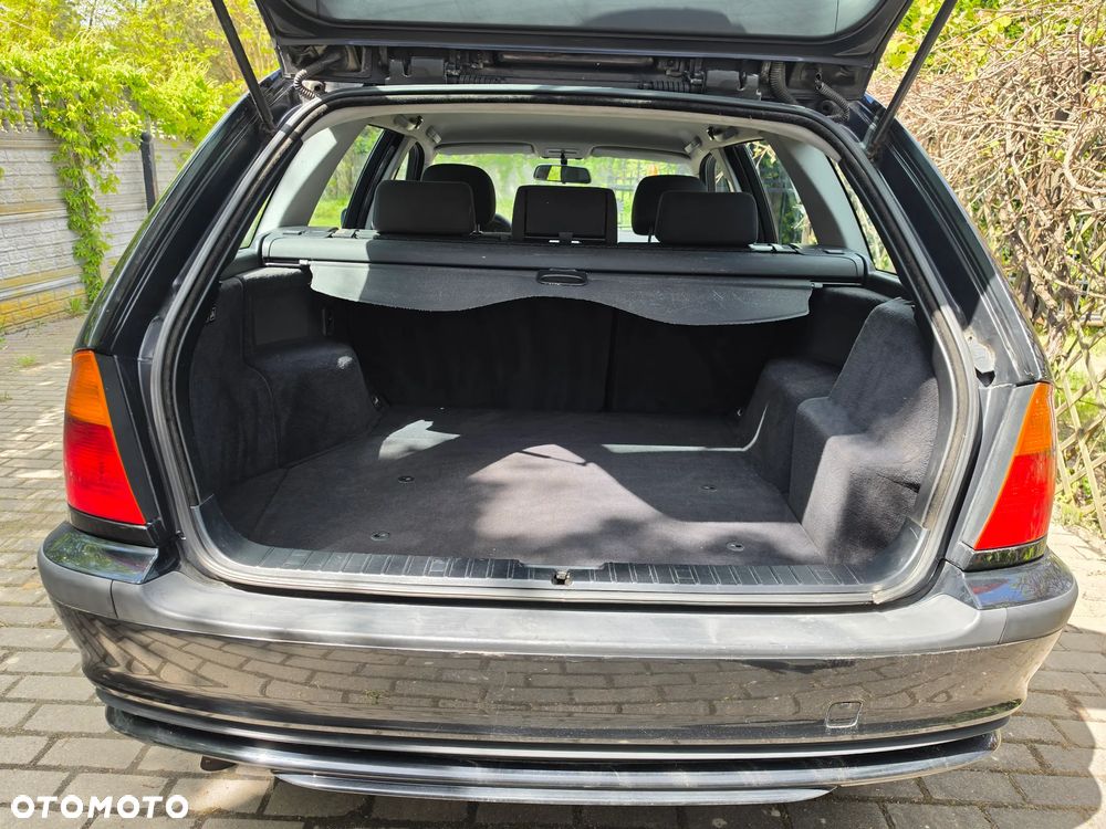 BMW Seria 3 320d - 11