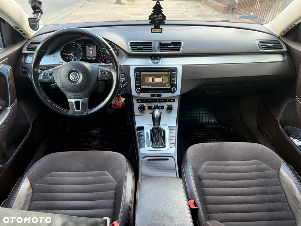Volkswagen Passat 2.0 TDI Highline DSG - 8