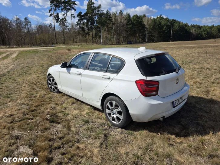 BMW Seria 1 114d - 5