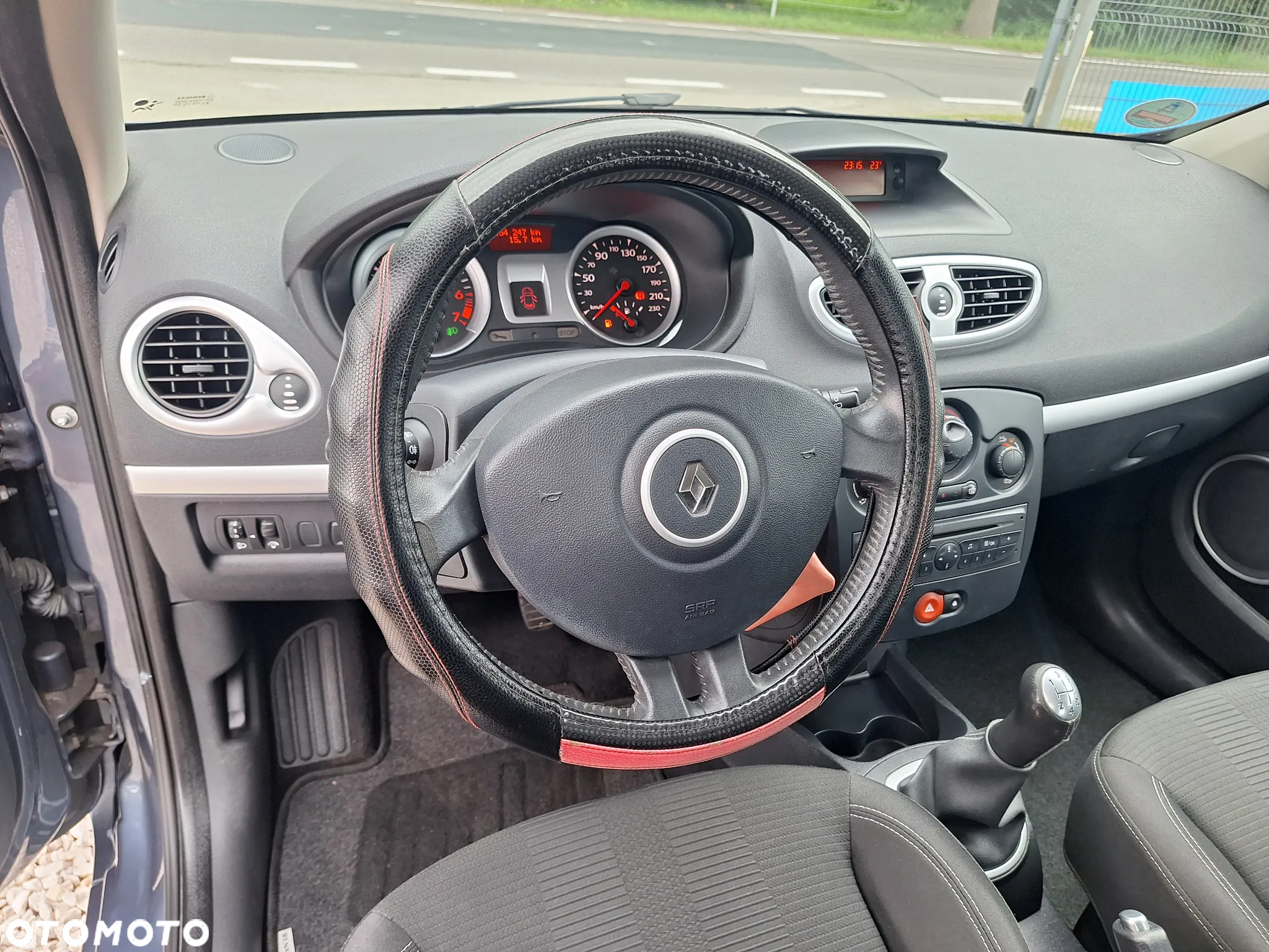Renault Clio 1.2 TCE Alize - 11