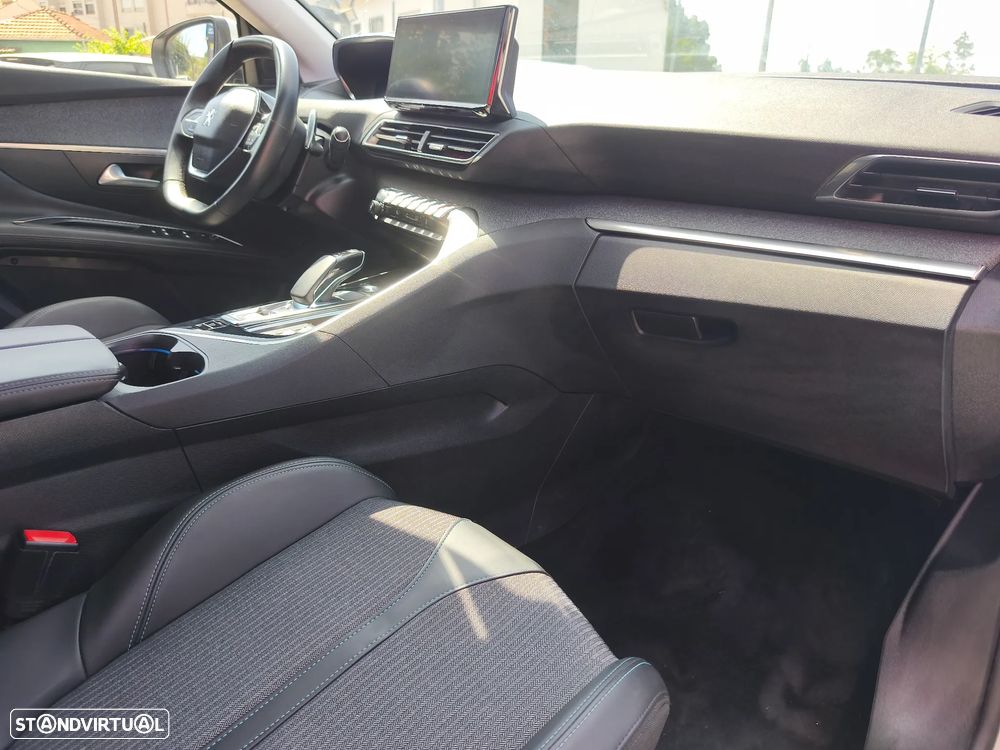 Peugeot 3008 1.6 Hybrid4 Allure Pack e-EAT8 - 14