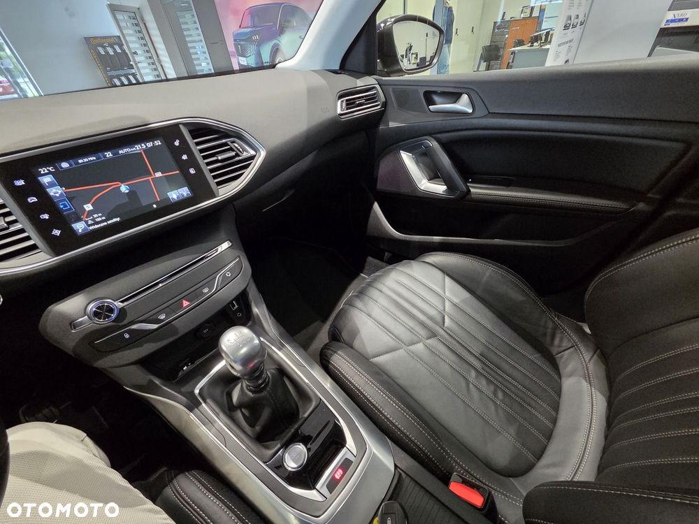 Peugeot 308 1.6 e-HDi Allure S&S - 20