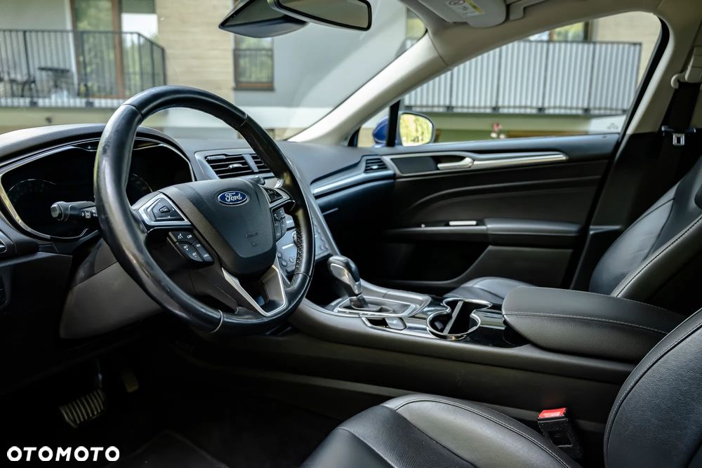Ford Mondeo 2.0 TDCi Bi-Turbo Titanium PowerShift - 3