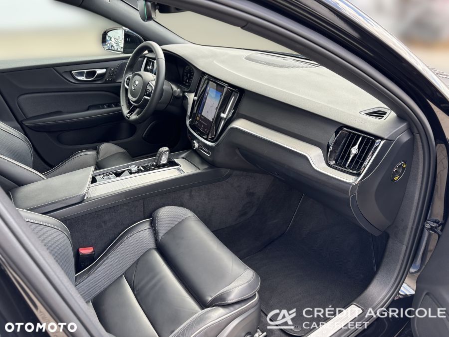 Volvo S60 B5 B R-Design - 21