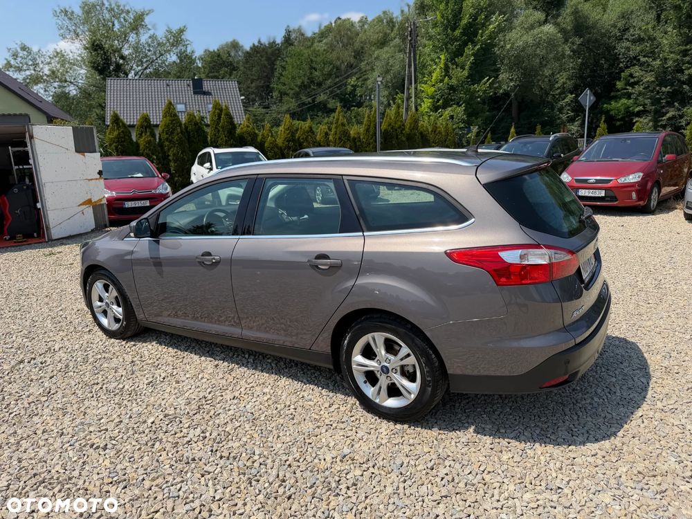 Ford Focus 1.6 TDCi DPF Champions Edition - 4
