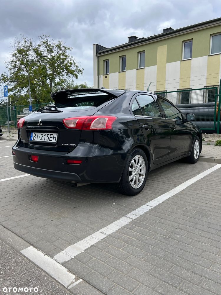 Mitsubishi Lancer 1.6 Intense - 11