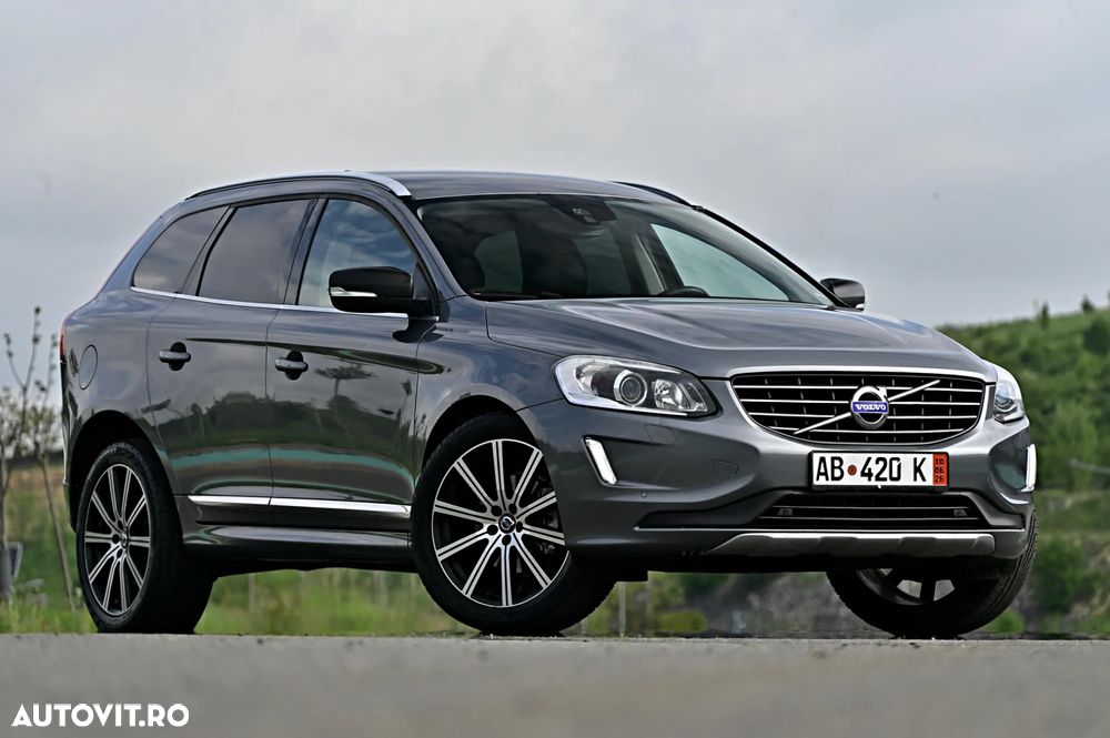 Volvo XC 60 D5 AWD Geartronic Summum - 4