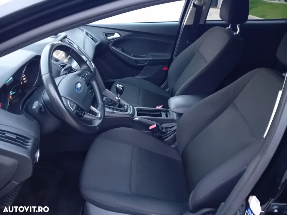 Ford Focus 1.0 EcoBoost Start Stop Titanium - 11