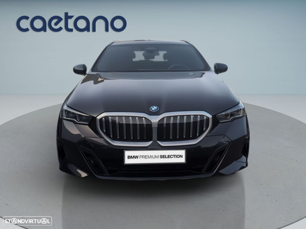BMW 530 e Pack Desportivo M - 2