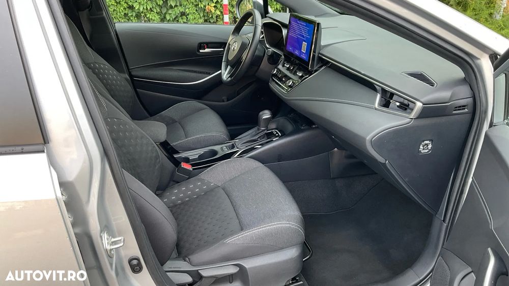 Toyota Corolla 1.8 HSD Business - 7
