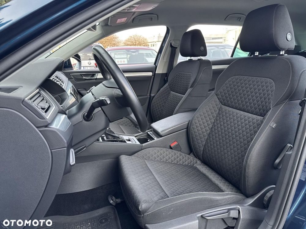 Skoda Superb 1.5 TSI Ambition DSG - 9