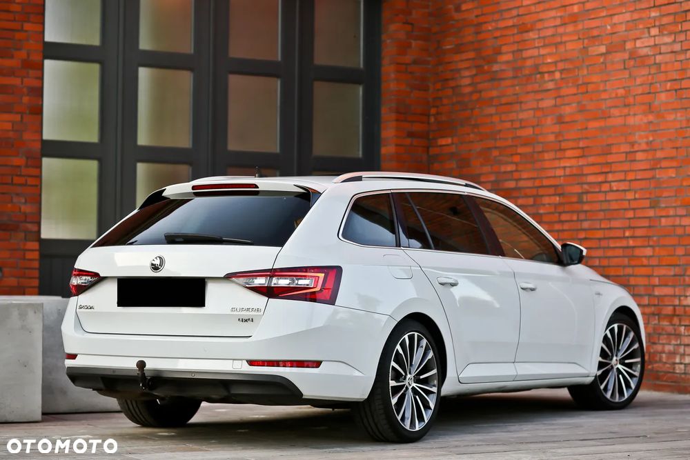 Skoda Superb 2.0 TDI 4x4 DSG L&K - 14