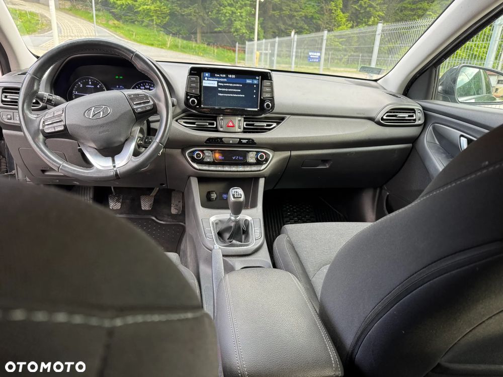 Hyundai i30 1.6 D Comfort - 6