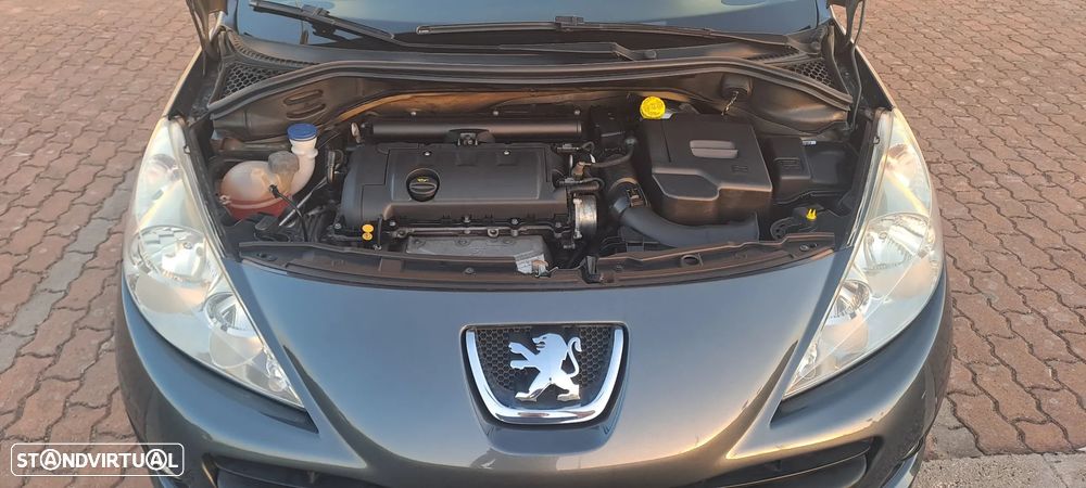 Peugeot 207 1.4 16V Active - 40