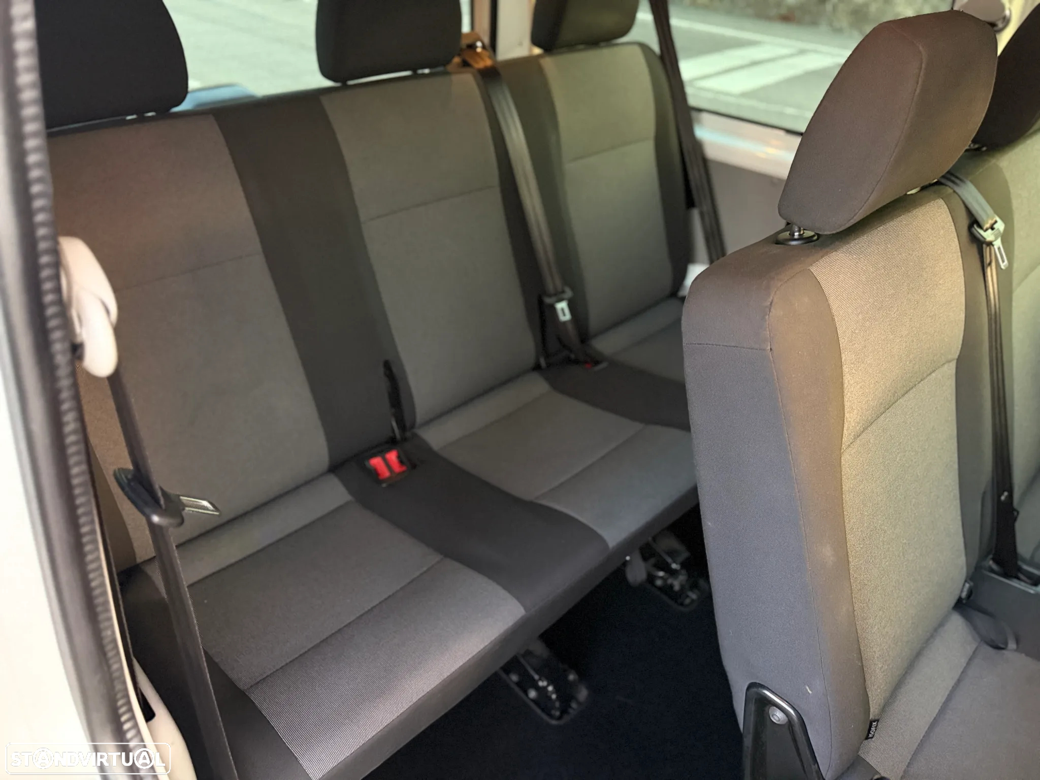 VW Transporter 2.0 TDI BM Extra AC - 9