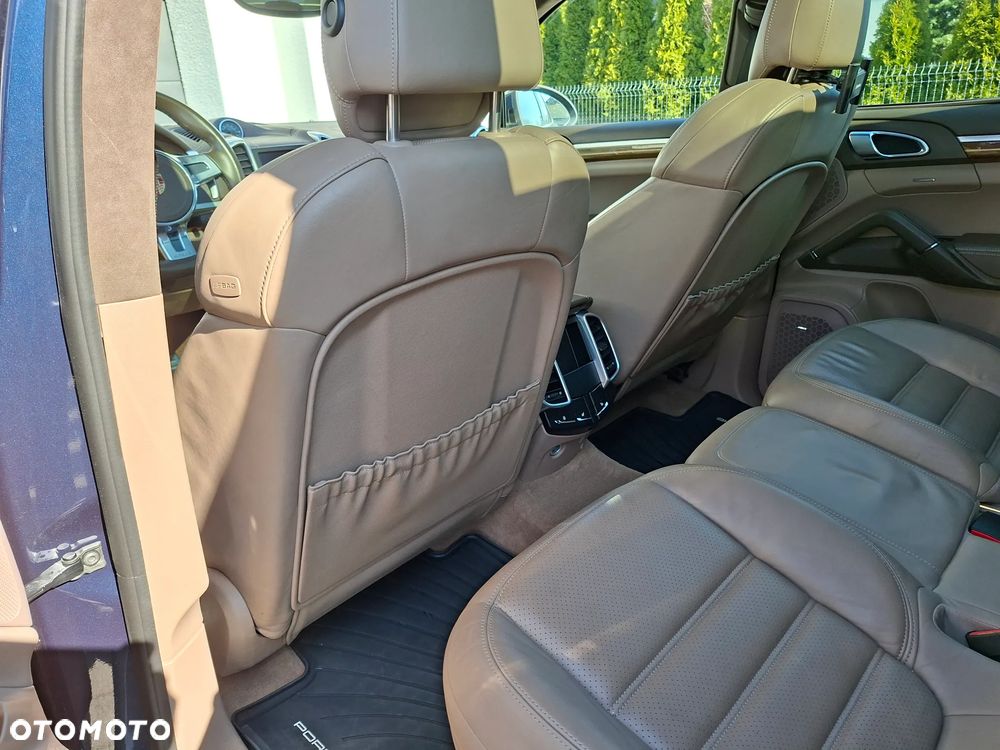 Porsche Cayenne Turbo Tiptronic S - 22
