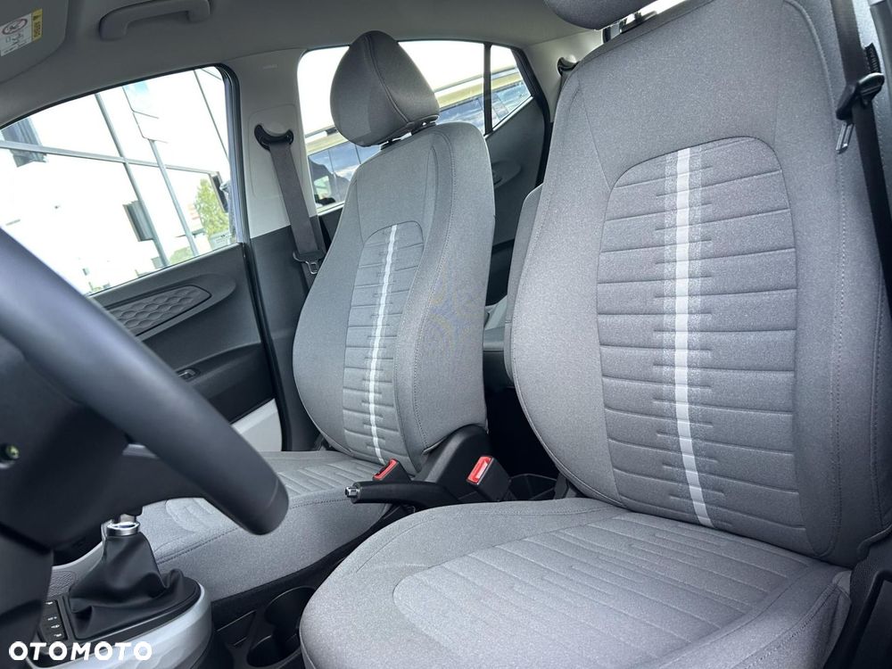 Hyundai i10 - 12