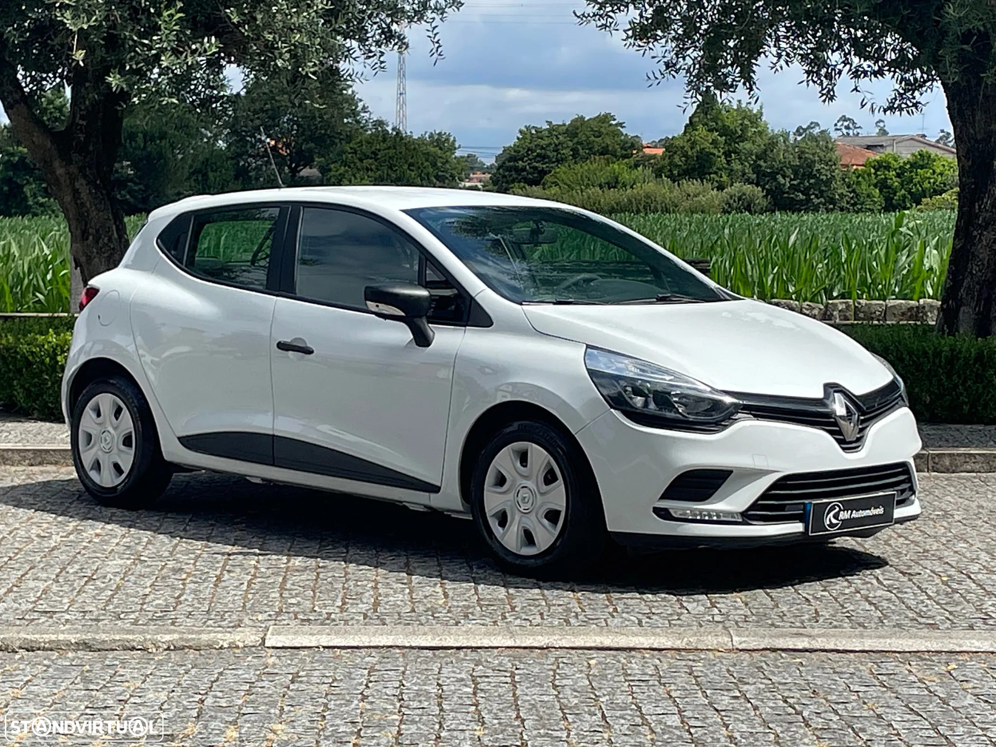 Renault Clio 1.5 dCi IVA Dedutível - 3